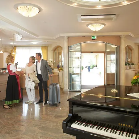 Ringhotel Winzerhof 4*