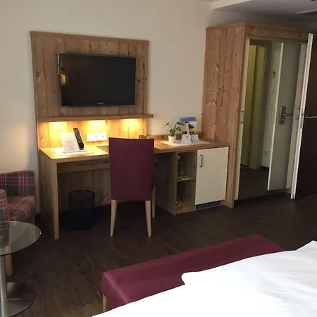 فندق Ringhotel Winzerhof