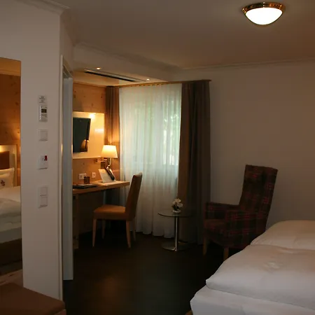 Ringhotel Winzerhof 4*