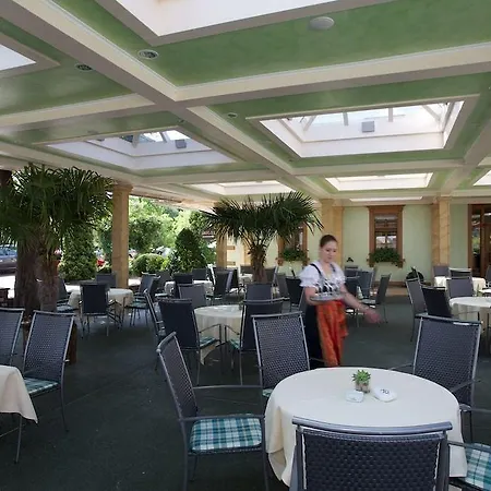 Ringhotel Winzerhof 로엔베르그