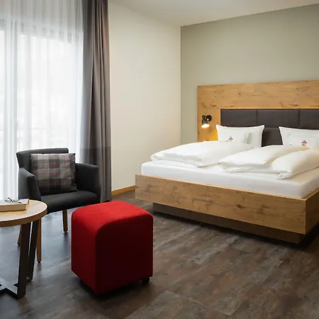 Ringhotel Winzerhof فندق 4*