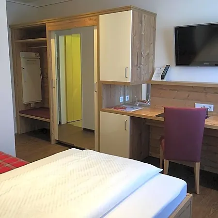 Ringhotel Winzerhof 4*
