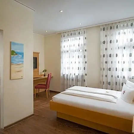 Отель Ringhotel Winzerhof 4*