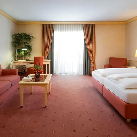 Hotel Ringhotel Winzerhof 4*