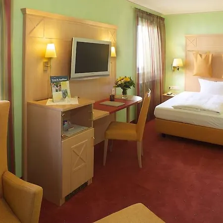 فندق Ringhotel Winzerhof 4*